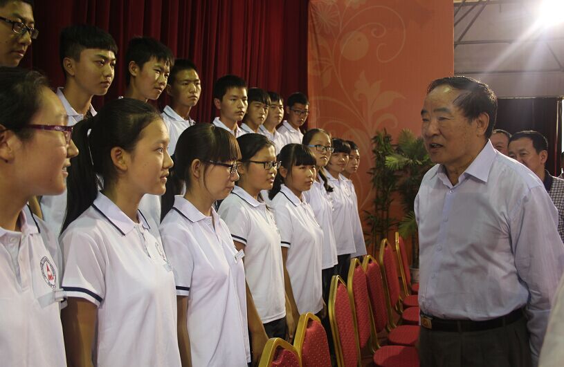 “永威慈善陽(yáng)光基金”捐贈儀式